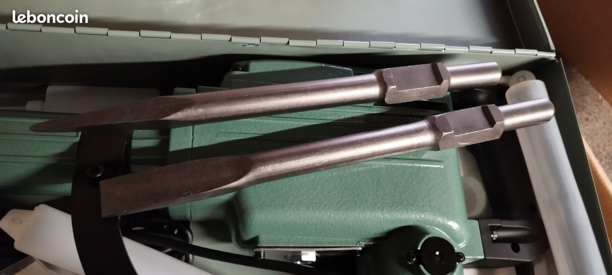 Marteau piqueur 2400W - 6